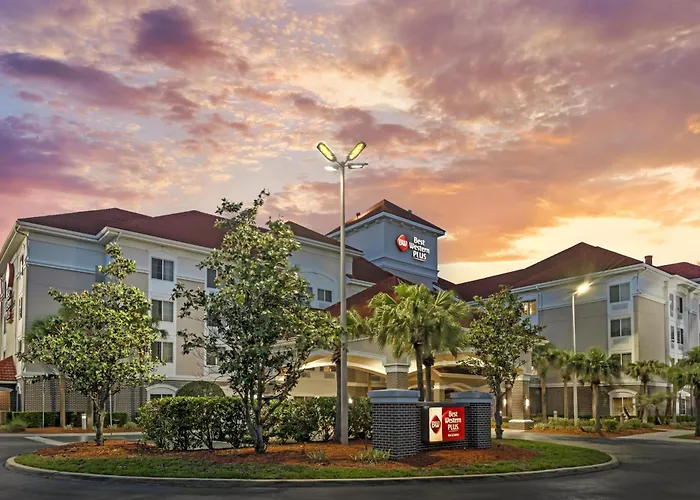 Best Western Plus Orlando Lake Buena Vista South Inn & Suites