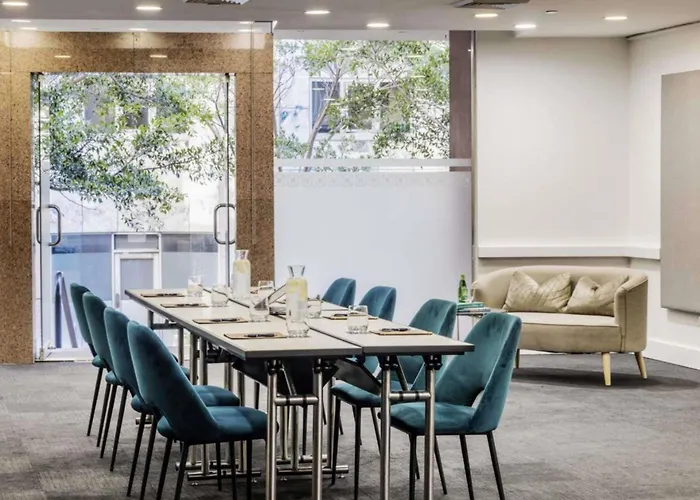 The Sebel Quay West Suites Sydney