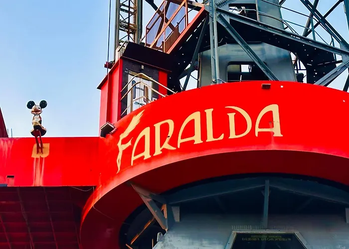 Faralda Crane