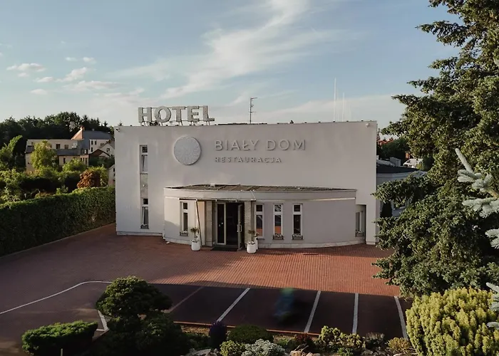 Bialy Dom Henlex Hotel Restauracja