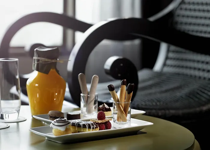 Sofitel Saigon Plaza
