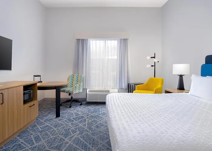 Hampton Inn And Suites Of Lamar