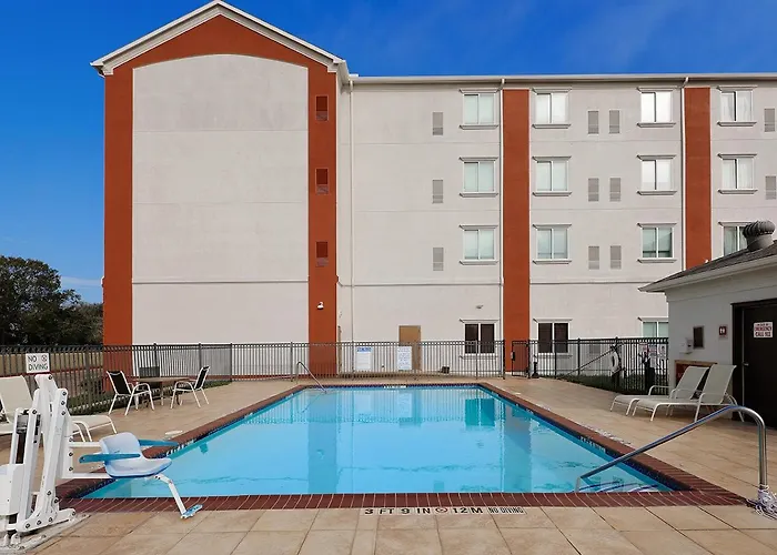 Four Points By Sheraton Houston Hobby Airport