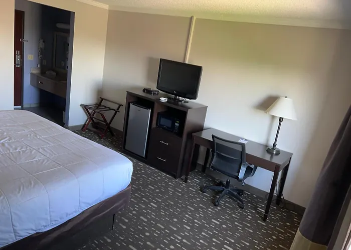 Baymont By Wyndham Kalamazoo West