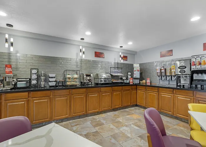 Best Western Plus Altoona Inn