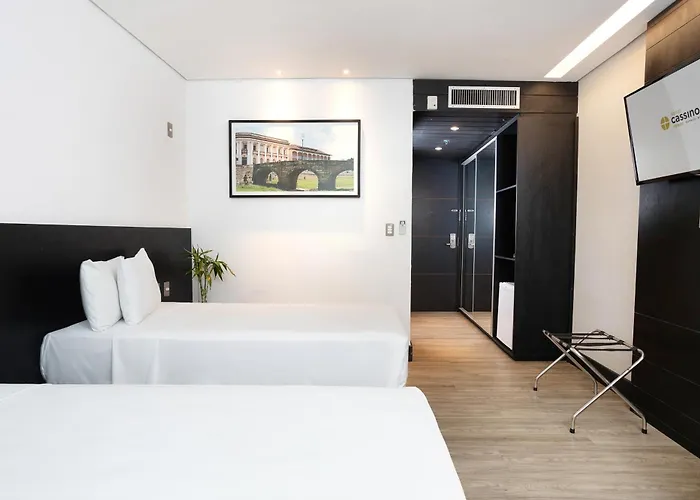 Hotel Park Tower Savassi By Nacional Inn