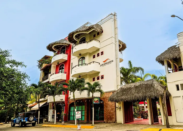 Hotel y Suites Los Encantos