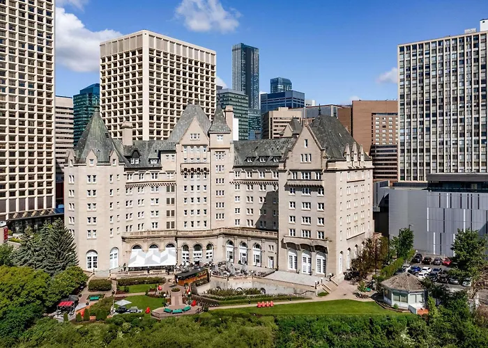 Fairmont Hotel Macdonald