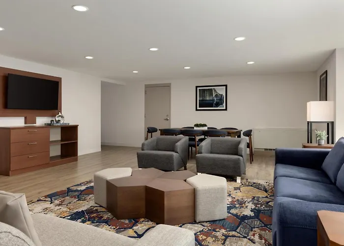 Doubletree By Hilton Bloomington Minneapolis South