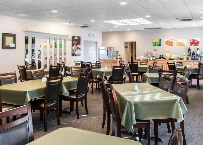 Quality Inn & Suites Escanaba North
