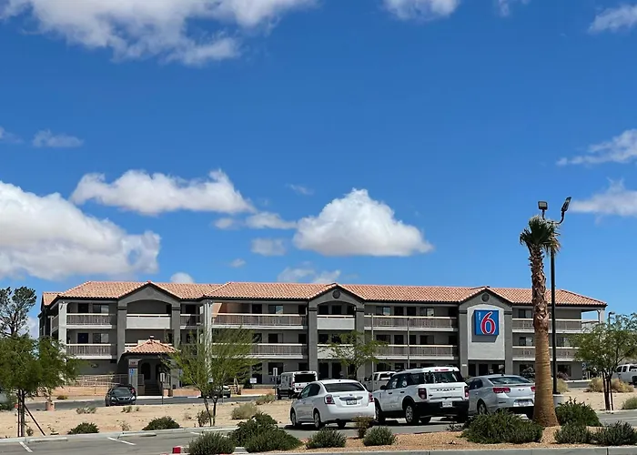 Motel 6 Barstow, Ca - Mojave Desert Stop - I-15