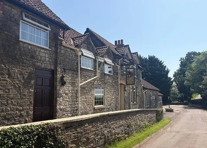 The Hunters Rest Inn
