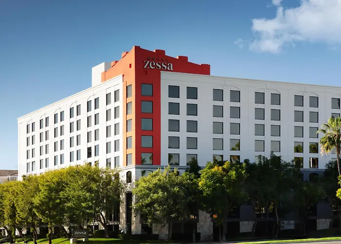 Zessa Orange County Airport, A Doubletree By Hilton