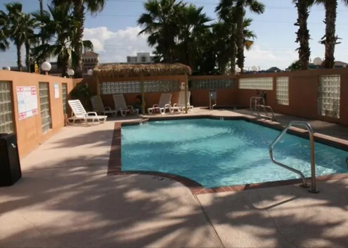 Super 8 By Wyndham South Padre Island Hotel
