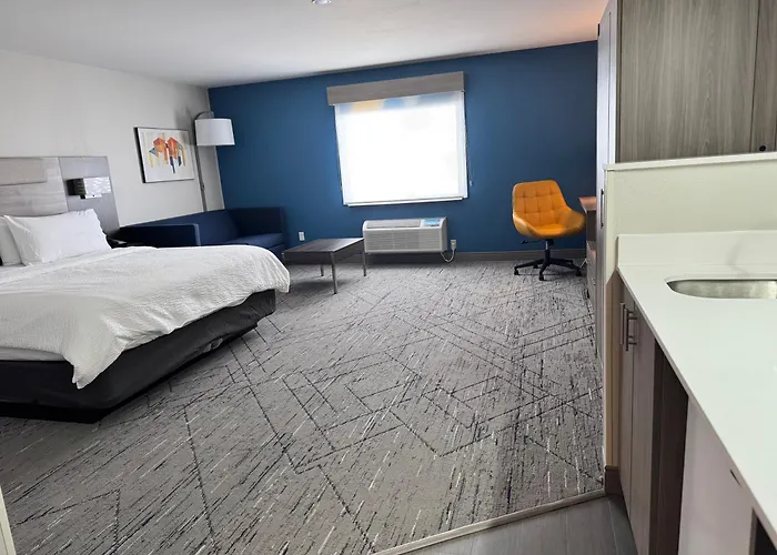 Holiday Inn Express Deforest Madison Area By Ihg