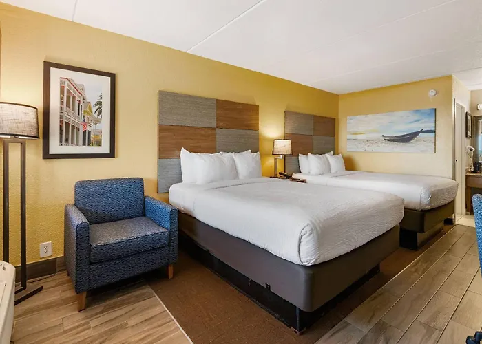 Clarion Pointe Galveston - Beachfront