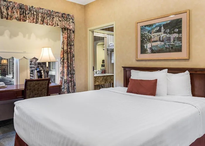 Traditions Hotel & Spa Johnson City - Binghamton, An Ascend Collection Hotel