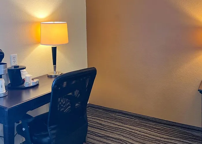 La Quinta By Wyndham Slidell - North Shore Area
