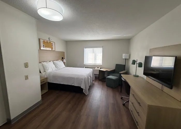 Sonesta Simply Suites Memphis