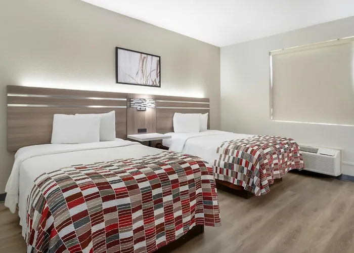 Red Roof Inn & Suites Beaumont