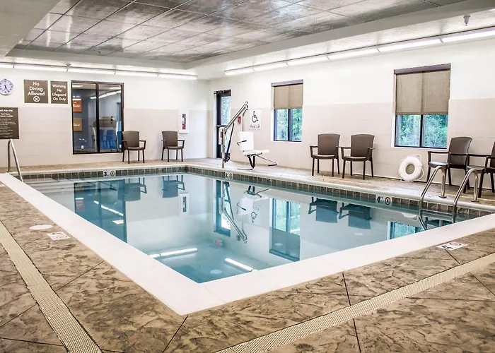 Comfort Suites Hartville-North Canton