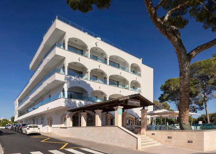 Alcanada Golf Hotel