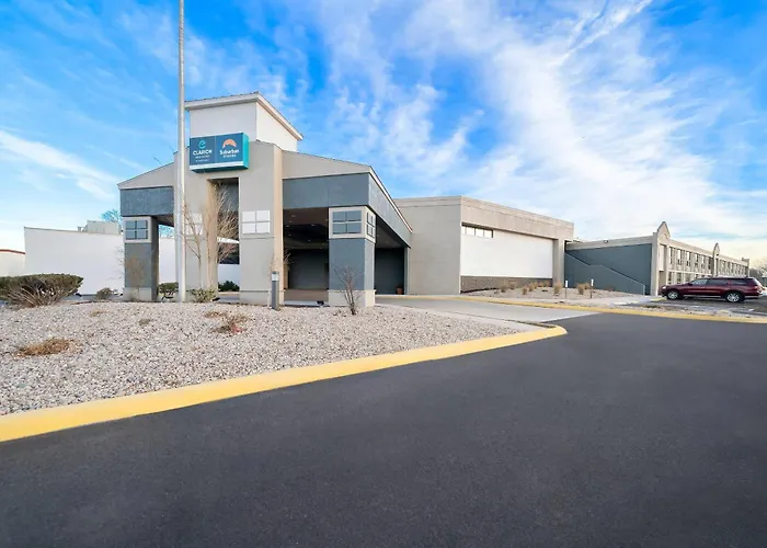 Clarion Inn And Suites Convention Center Kearney