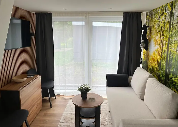 Prima Resort Boddenblick - Camping-Stellplätze - Tiny Houses&Ferienwohnungen in Ostsee Nähe