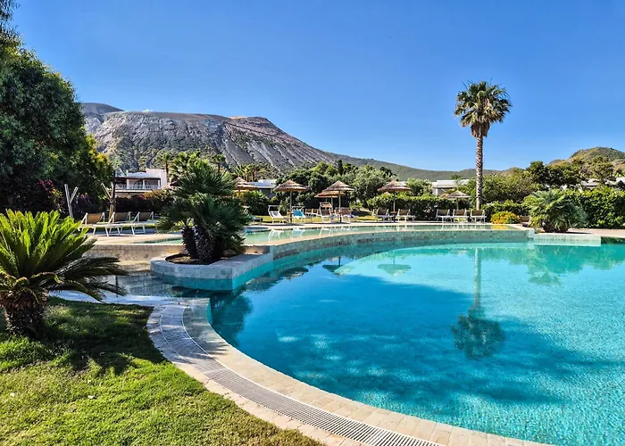 Mari Del Sud Resort Vulcano 