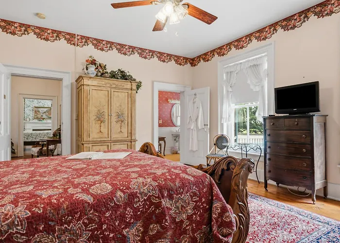 Rockwood Manor Bed & Breakfast