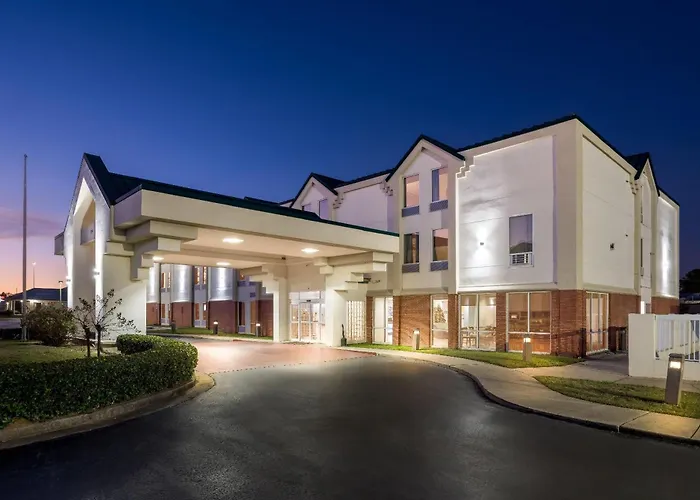 Days Inn & Suites By Wyndham Ridgeland