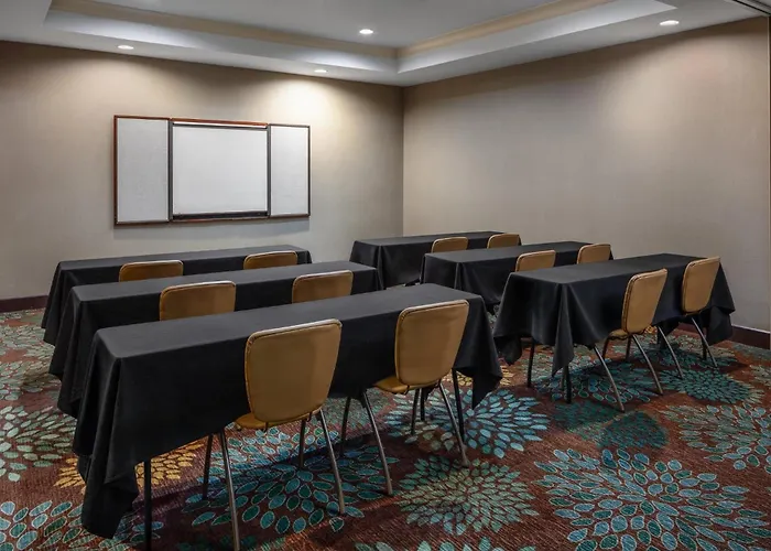 Staybridge Suites O'Fallon Chesterfield By Ihg