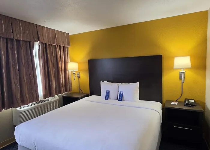 Howard Johnson By Wyndham Odessa Tx