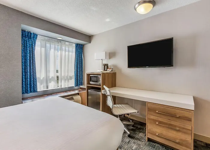 Microtel Inn & Suites By Wyndham - Timmins