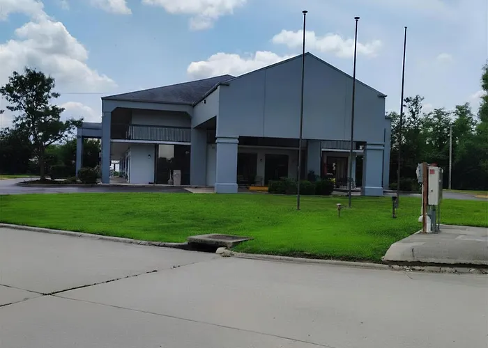 The Riverstone Hotel