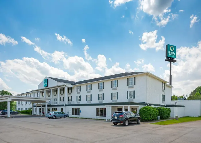 Quality Inn & Suites Bellville - Mansfield