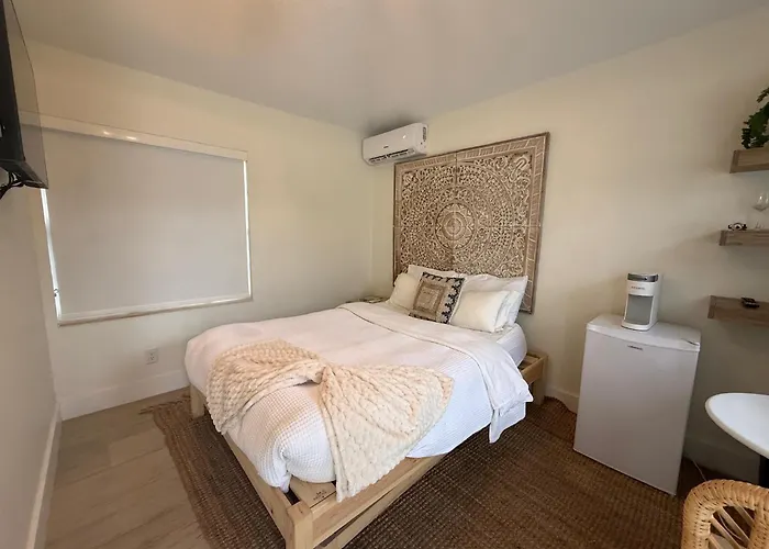 Seahorse Beach Bungalows