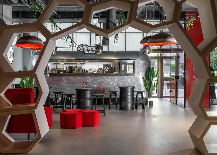Radisson Red Silicon Oasis