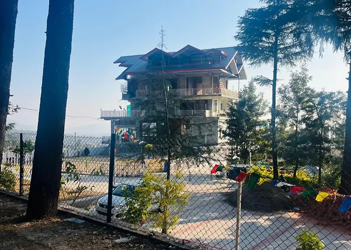 Hotel Devdar Resort