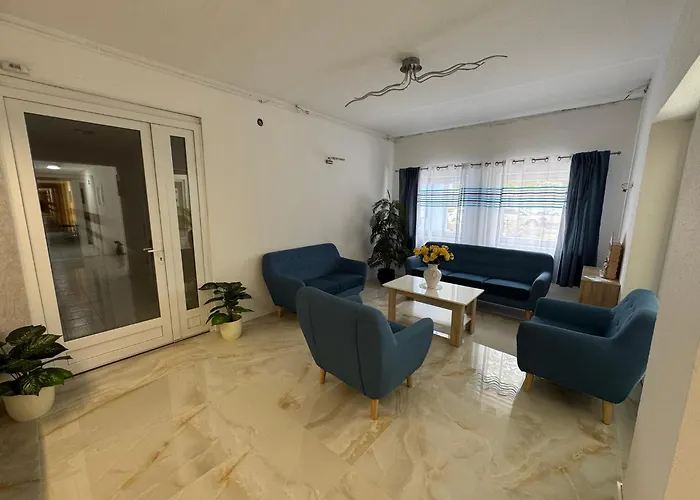 Siesta Club Apartman Harkany