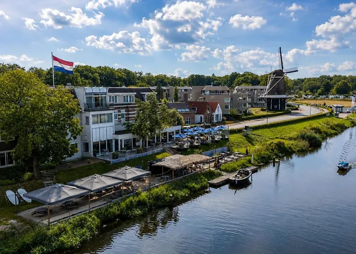 De Zon & Restaurant By Flow