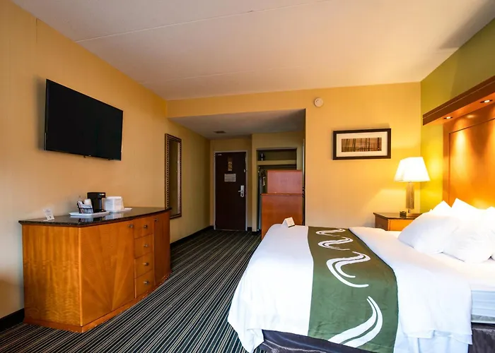 Quality Inn Cromwell - Middletown