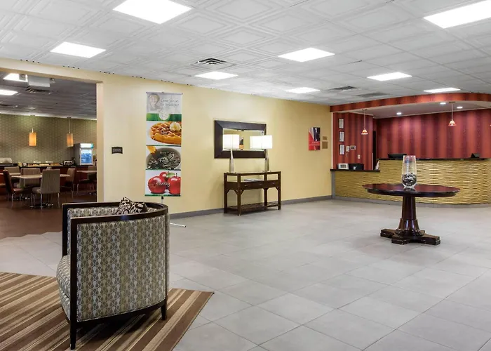 Quality Inn & Suites Charleston - Civic Center
