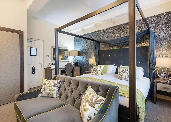 The Royal Oak Hotel, Welshpool - The Coaching Inn Group