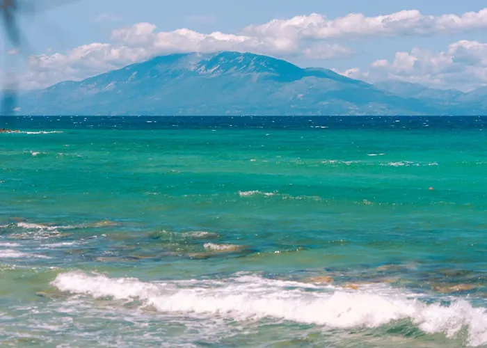 Tsamis Zante Suites Psarou 