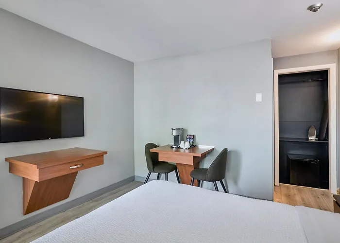 Motel Newstar Laval