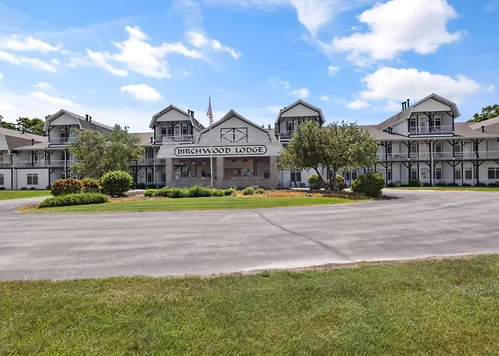 Birchwood Lodge