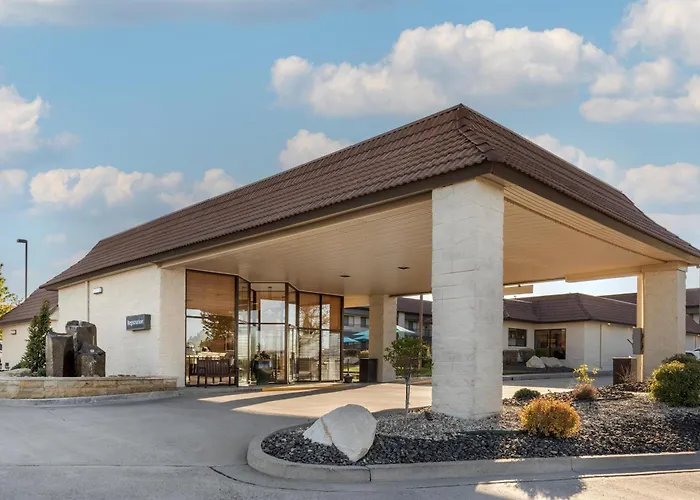 Mountain Home Dog Friendly Hotels
