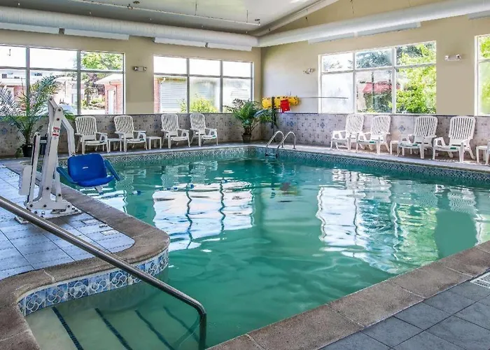 Quality Inn & Suites Ann Arbor Hwy 23