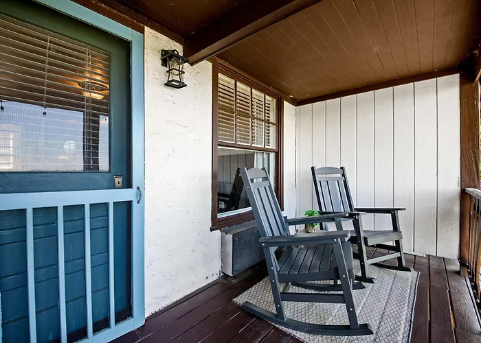Historic Riverview Inn Seven